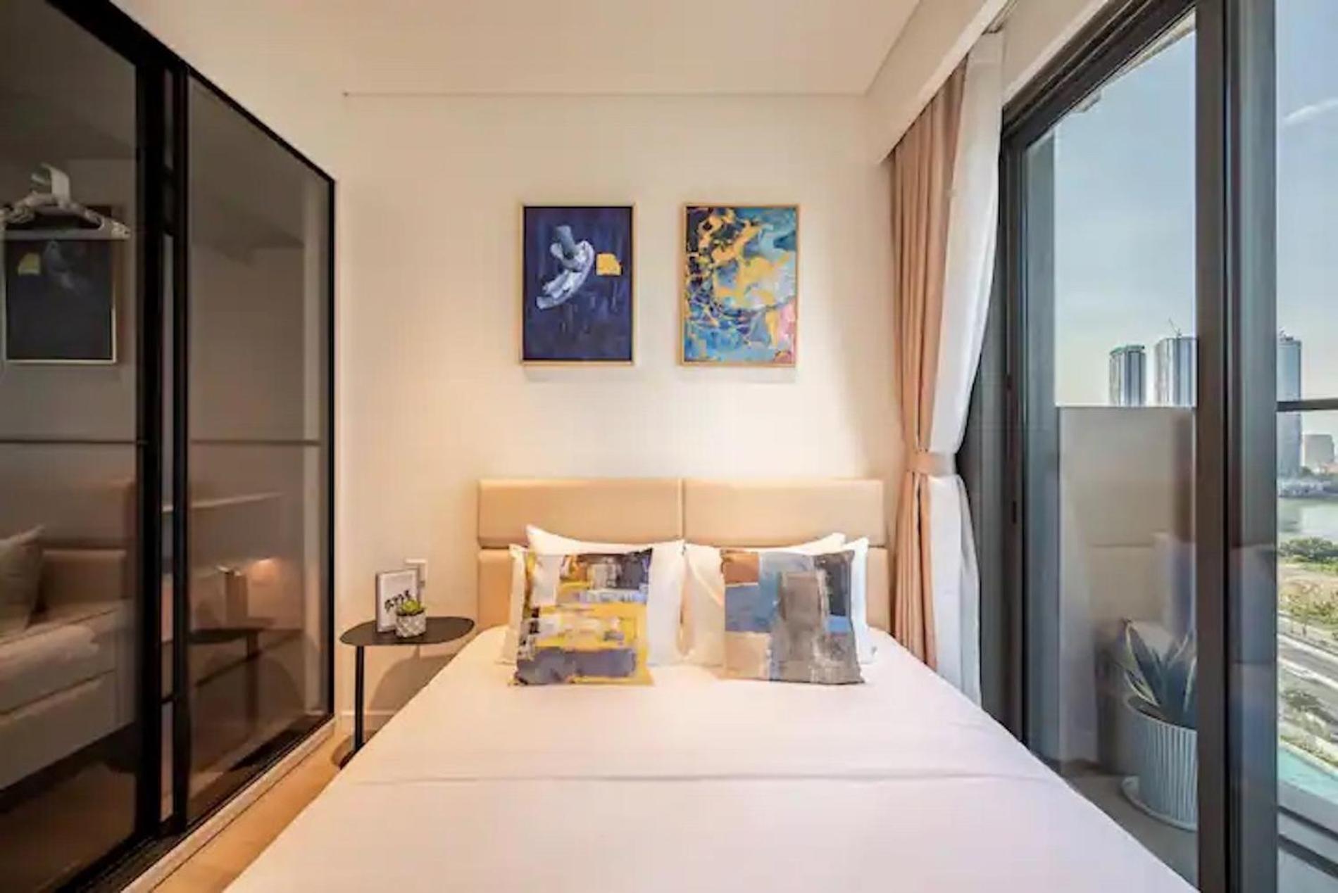 The Metropole -Complex "Opera, Crest, Galleria " -Free Pool-Gym-Sauna Room-Yoga Room Ho Chi Minh City Exterior photo