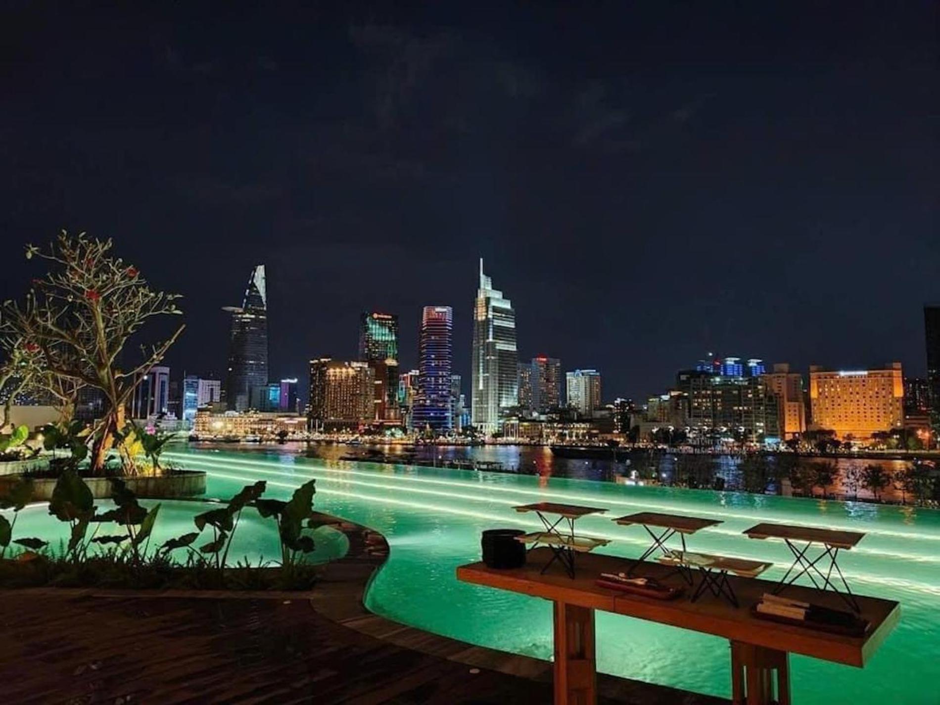 The Metropole -Complex "Opera, Crest, Galleria " -Free Pool-Gym-Sauna Room-Yoga Room Ho Chi Minh City Exterior photo