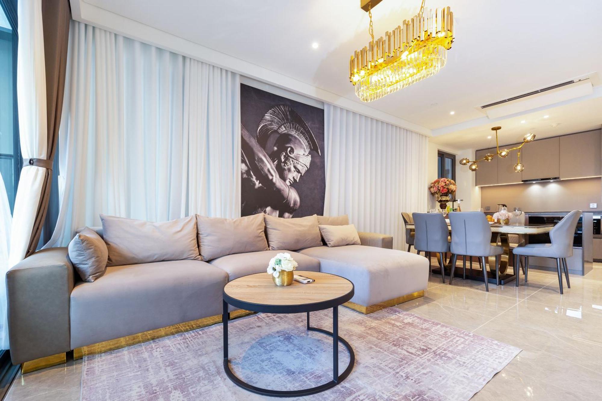 The Metropole -Complex "Opera, Crest, Galleria " -Free Pool-Gym-Sauna Room-Yoga Room Ho Chi Minh City Exterior photo